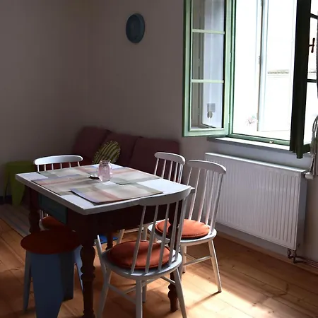 B&B Oldskul Cafe&apartments 3*