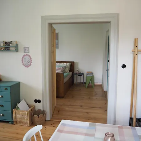 Oldskul Cafe&apartments B&B